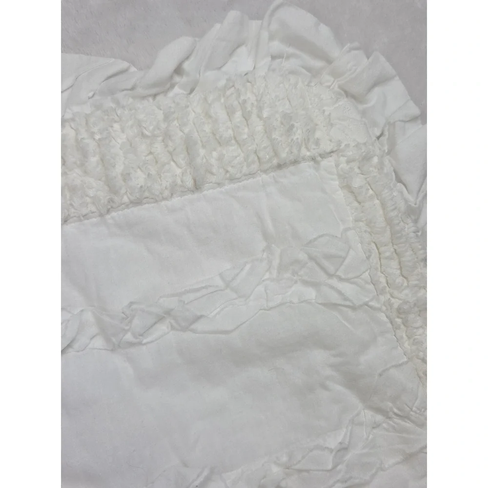 2‎ Simply Shabby Chic White Pillow Shams Patchwork Quilted Standard Set 2010